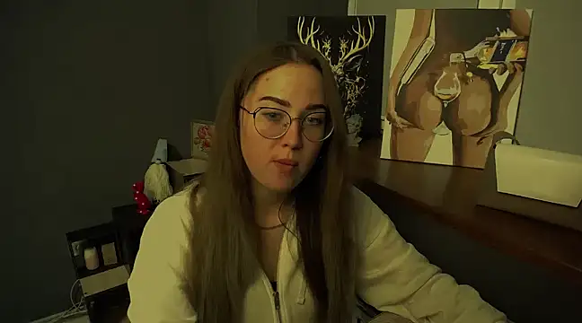 luxie milady online show from February 3, 2025, 1:19 pm