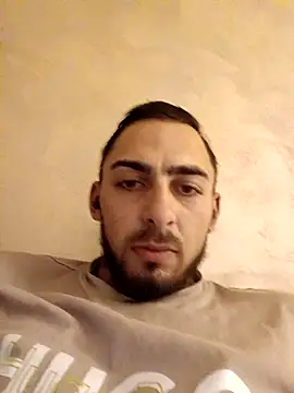 redx77777 online show from April 29, 2026, 11:47 am