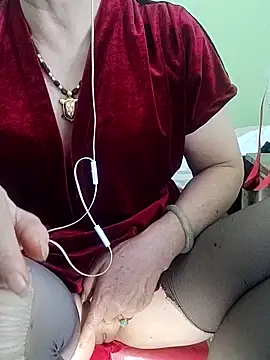 Snapshot of Hangem111 chatting on March 10, 2026, 4:27 am Hangem111 online show from March 10, 2026, 4:27 am