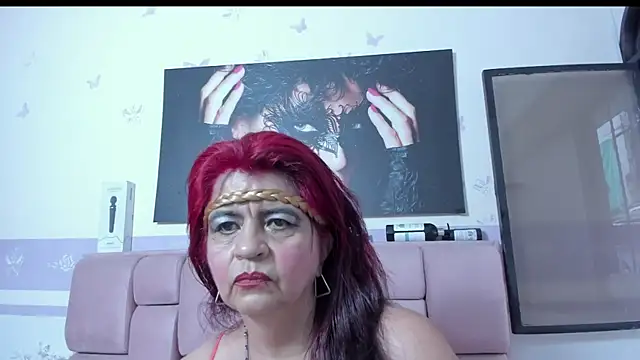 Snapshot of RoxetteMature chatting on March 6, 2025, 11:47 am RoxetteMature online show from March 6, 2025, 11:47 am