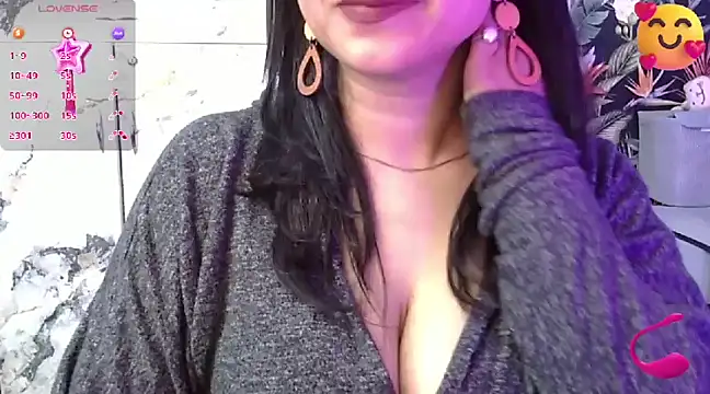 Snapshot of Hot_Soni143 chatting on February 1, 2025, 11:53 am Hot Soni143 online show from February 1, 2025, 11:53 am