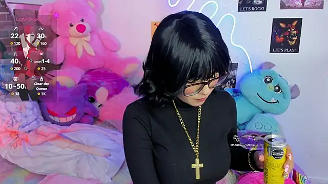 Snapshot of naoko_kirino chatting on April 8, 2026, 2:13 am naoko kirino online show from April 8, 2026, 2:13 am