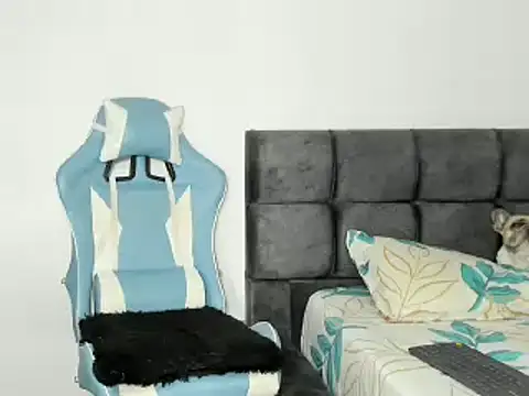 sky fall1 online show from December 5, 2025, 5:44 pm