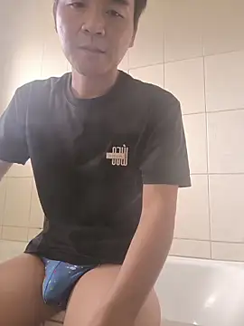 kisstoyousoon2024 online show from December 15, 2025, 12:22 pm