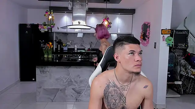 vicky wendy hot sexx online show from July 12, 2026, 5:41 am