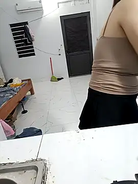 Snapshot of Little-star- chatting on January 11, 2025, 11:02 am Little-star- online show from January 11, 2025, 11:02 am