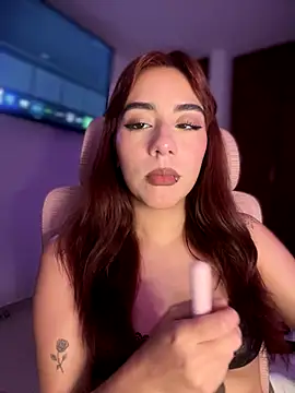 Snapshot of veronicaapink chatting on October 22, 2025, 10:52 pm veronicaapink online show from October 22, 2025, 10:52 pm