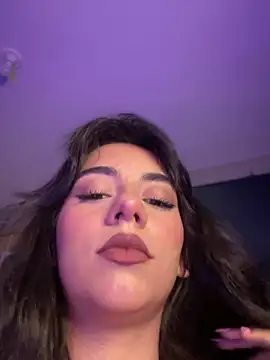 Snapshot of veronicaapink chatting on February 28, 2025, 11:12 pm veronicaapink online show from February 28, 2025, 11:12 pm