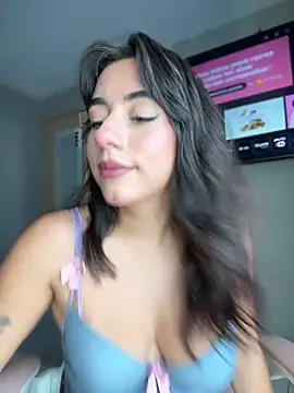 Snapshot of veronicaapink chatting on March 2, 2025, 7:30 pm veronicaapink online show from March 2, 2025, 7:30 pm