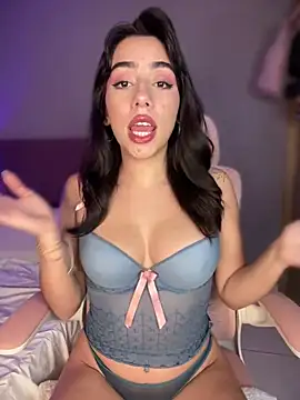 Snapshot of veronicaapink chatting on January 14, 2025, 4:25 am veronicaapink online show from January 14, 2025, 4:25 am