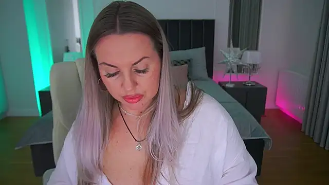 KiraCandyS online show from March 11, 2026, 8:58 pm