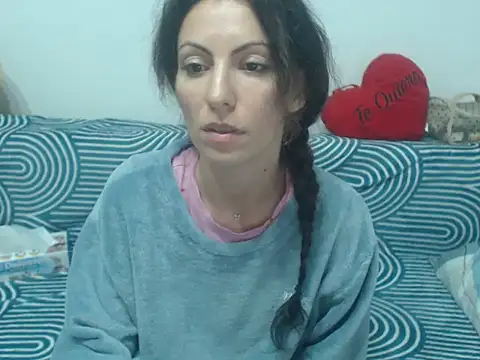 Emmatoo online show from May 15, 2026, 11:36 pm