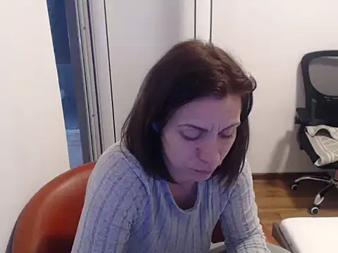 Emmatoo online show from March 16, 2026, 8:22 pm