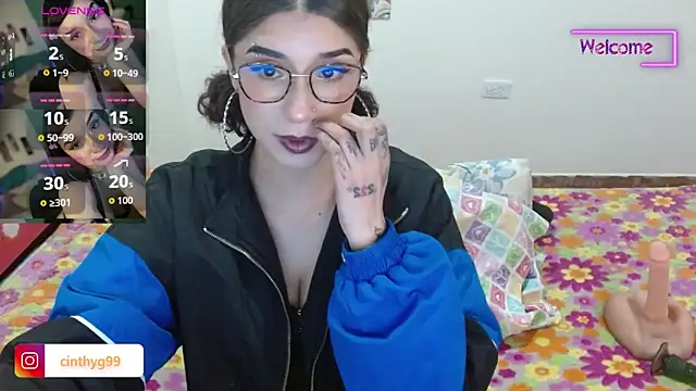 Snapshot of Cinthya-Gomez6 chatting on December 2, 2025, 9:16 pm Cinthya-Gomez6 online show from December 2, 2025, 9:16 pm