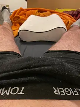 Snapshot of Jackxx1 chatting on December 22, 2024, 6:28 am Jackxx1 online show from December 22, 2024, 6:28 am