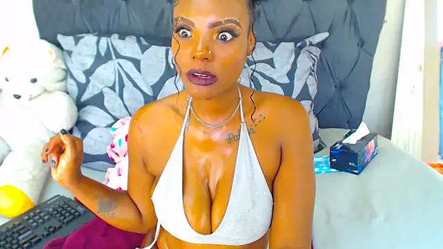 Snapshot of SAVAGExBOO chatting on January 24, 2025, 6:14 am SAVAGExBOO online show from January 24, 2025, 6:14 am