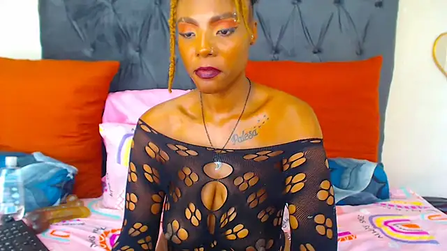 Snapshot of SAVAGExBOO chatting on February 25, 2025, 9:20 am SAVAGExBOO online show from February 25, 2025, 9:20 am