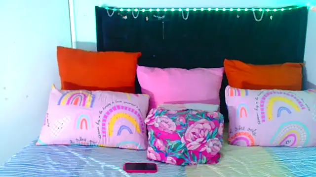 Snapshot of SAVAGExBOO chatting on October 21, 2025, 10:20 pm SAVAGExBOO online show from October 21, 2025, 10:20 pm