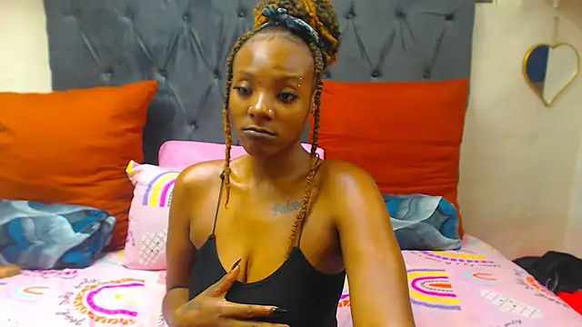 Snapshot of SAVAGExBOO chatting on February 19, 2025, 1:08 am SAVAGExBOO online show from February 19, 2025, 1:08 am