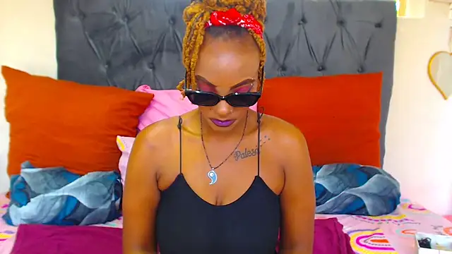 Snapshot of SAVAGExBOO chatting on February 27, 2025, 11:39 am SAVAGExBOO online show from February 27, 2025, 11:39 am