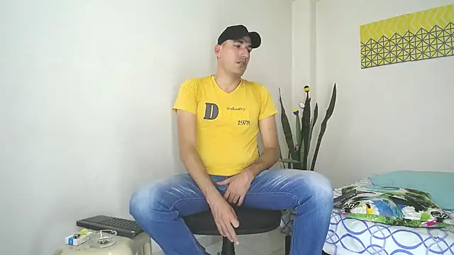 Snapshot of jayydenandjacob chatting on March 10, 2025, 6:56 pm jayydenandjacob online show from March 10, 2025, 6:56 pm
