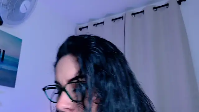 Snapshot of Pamela_Rosal chatting on May 2, 2026, 1:38 pm Pamela Rosal online show from May 2, 2026, 1:38 pm