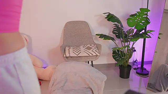 Angeeel  online show from January 6, 2026, 11:09 pm