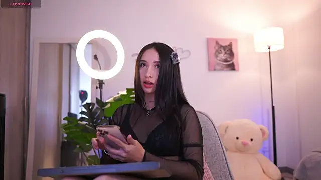 Angeeel  online show from September 30, 2025, 4:51 am