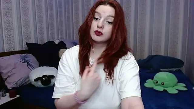 Snapshot of JulthHell chatting on January 4, 2025, 3:29 am JulthHell online show from January 4, 2025, 3:29 am