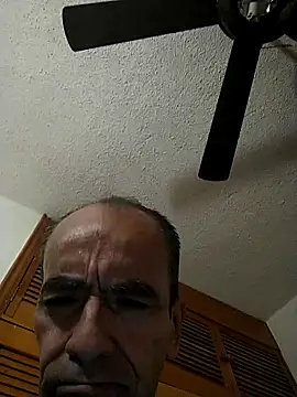 bigfalover online show from November 28, 2025, 6:52 pm