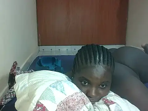 Snapshot of hotebbbyy chatting on April 23, 2026, 12:50 am hotebbbyy online show from April 23, 2026, 12:50 am