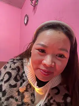 Hellen 111 online show from January 13, 2025, 2:11 pm