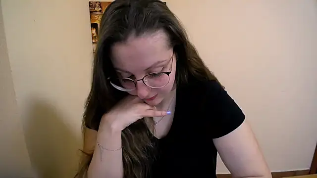 Snapshot of _Annabelle_Lee chatting on February 19, 2025, 7:50 am Annabelle Lee online show from February 19, 2025, 7:50 am