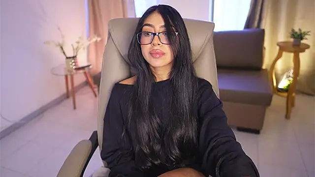 Sara albrecht online show from March 18, 2025, 3:44 pm