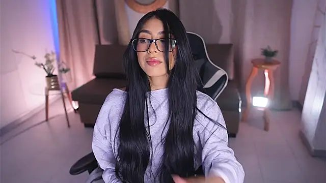 Sara albrecht online show from March 3, 2025, 12:28 pm