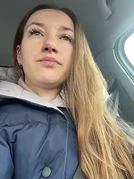 KateRedgar online show from March 18, 2025, 11:11 am