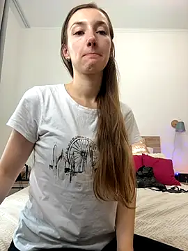 KateRedgar online show from September 16, 2025, 9:54 am