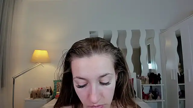 KateRedgar online show from March 13, 2025, 6:34 pm