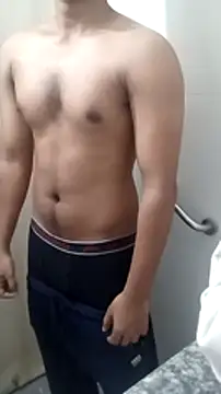 hottboy 39 online show from January 24, 2025, 1:25 pm