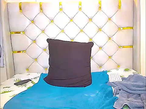 ThelmaKinky online show from July 29, 2026, 6:12 am