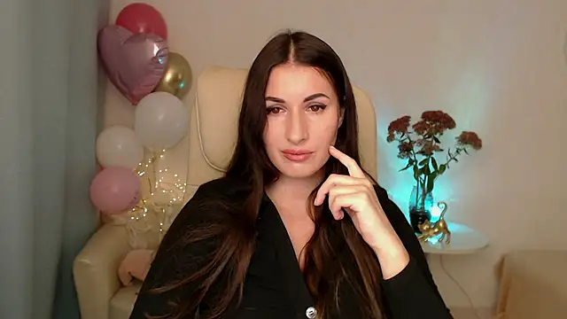 MaryMalory11 online show from October 15, 2025, 4:37 pm