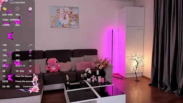 SweetAmeliaaa online show from June 29, 2026, 7:24 pm