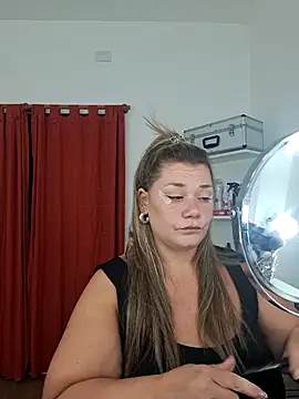 Snapshot of agatadominatrix1 chatting on February 1, 2026, 1:15 am agatadominatrix1 online show from February 1, 2026, 1:15 am