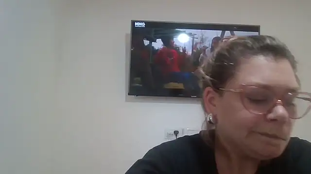 Snapshot of agatadominatrix1 chatting on September 30, 2025, 8:04 pm agatadominatrix1 online show from September 30, 2025, 8:04 pm