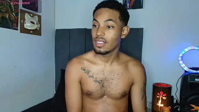 Snapshot of colinbrown chatting on October 20, 2025, 12:06 pm colinbrown online show from October 20, 2025, 12:06 pm