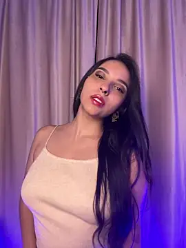 Snapshot of ThaliaRivera_ chatting on October 17, 2025, 11:39 pm ThaliaRivera online show from October 17, 2025, 11:39 pm