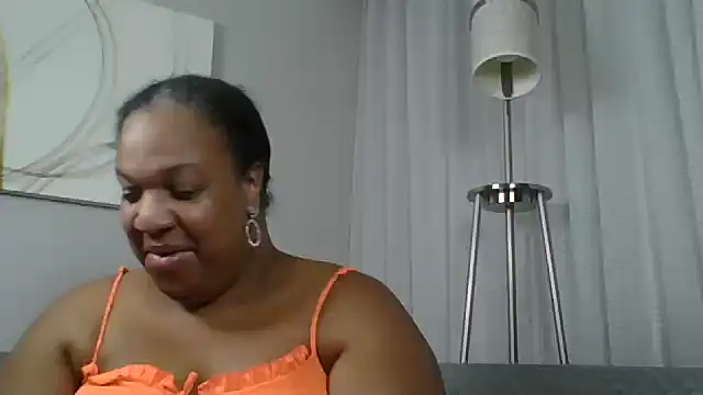 Badgirlbrittt online show from October 24, 2025, 4:50 pm