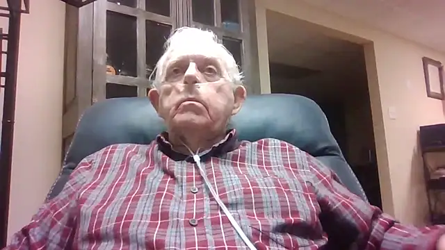 Snapshot of bootlegmanz chatting on March 25, 2026, 2:05 pm bootlegmanz online show from March 25, 2026, 2:05 pm