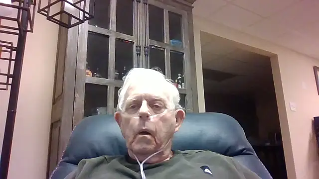 Snapshot of bootlegmanz chatting on January 17, 2026, 7:28 pm bootlegmanz online show from January 17, 2026, 7:28 pm