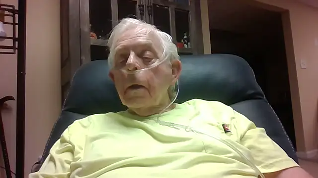 Snapshot of bootlegmanz chatting on March 28, 2026, 2:12 am bootlegmanz online show from March 28, 2026, 2:12 am